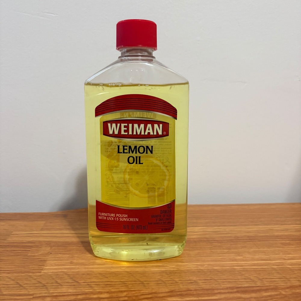 Weiman Lemon Oil Furniture Polish with UVX-15 Sunscreen 16 fl oz 15% Used